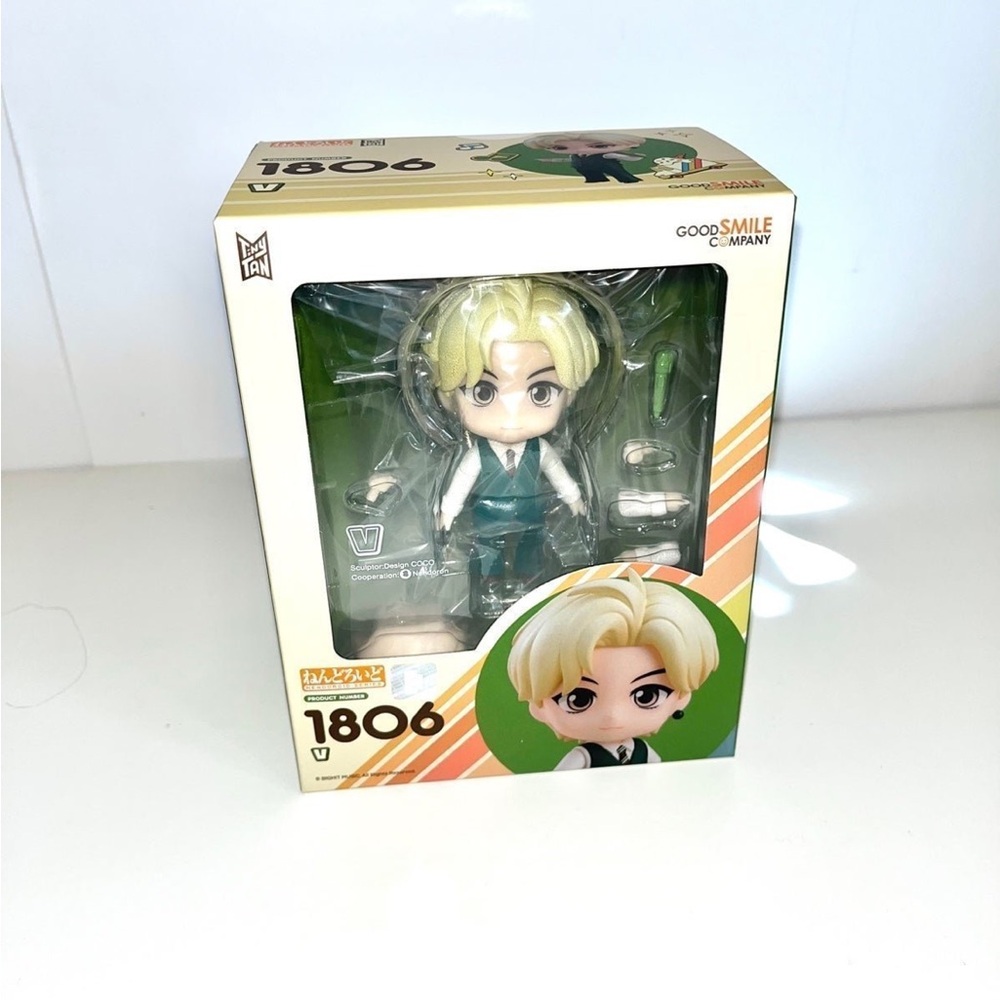 BTS V Nendoroid